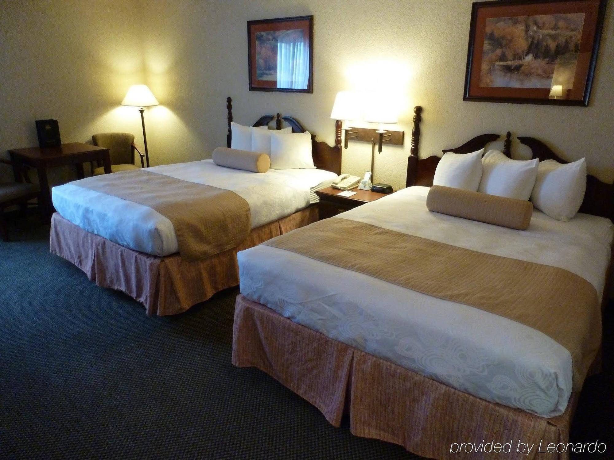 Holiday Inn Express & Suites Evansville North By Ihg Warrenton Номер фото